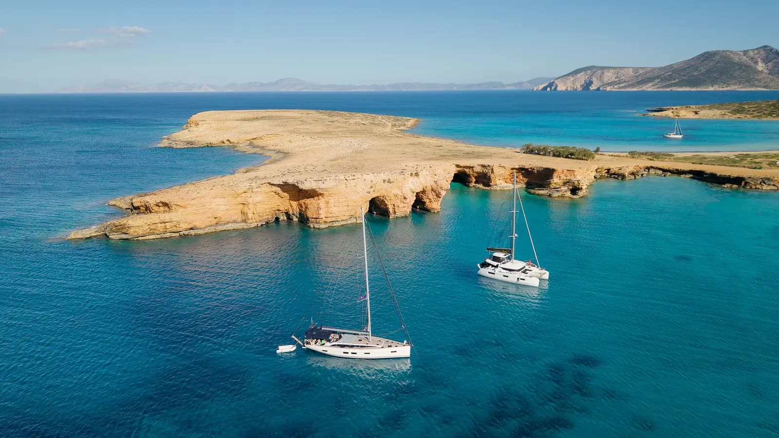 Sailing Greece - Santorini to Mykonos, a tour by G Adventures