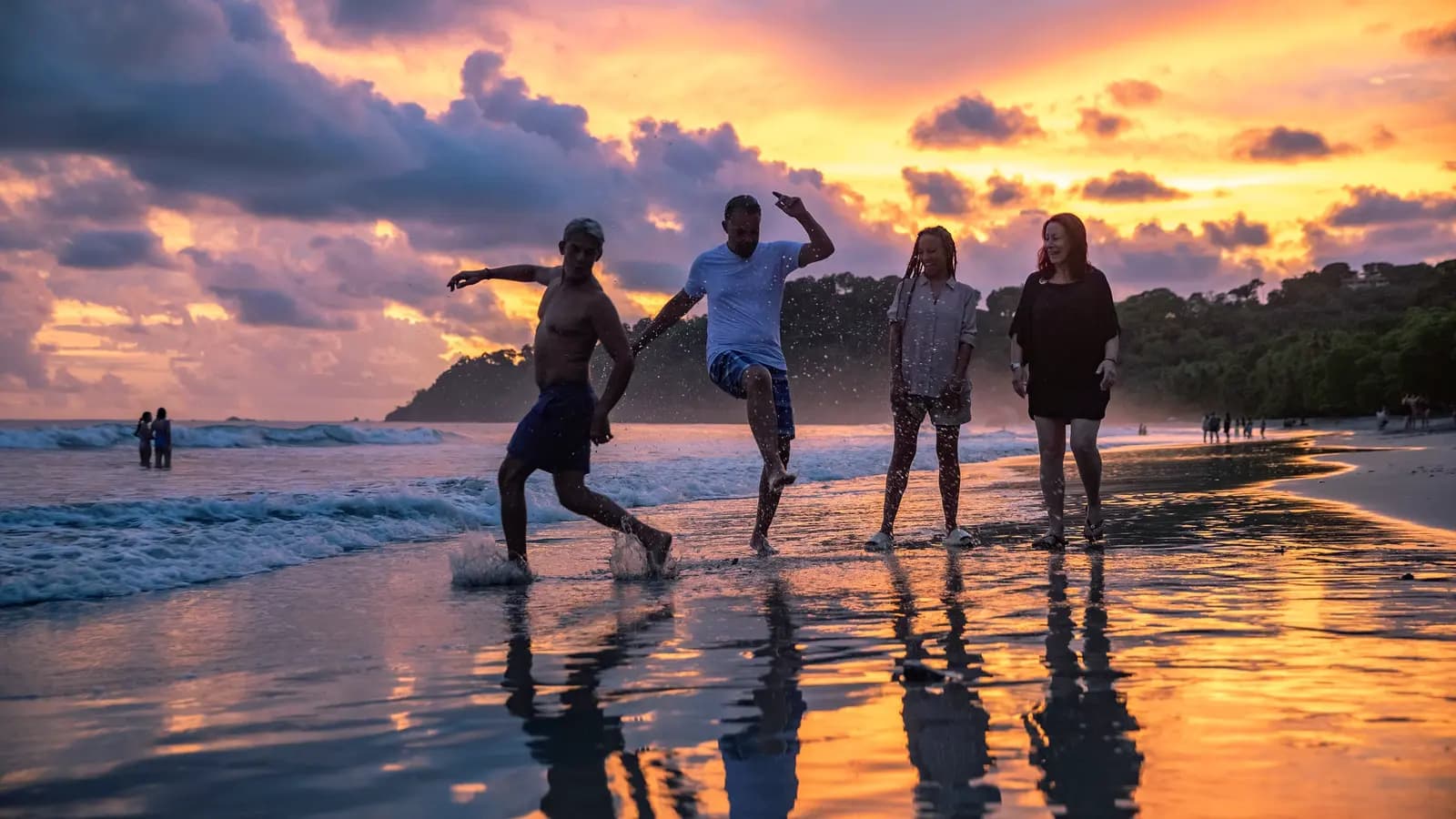 Costa Rica: Tortuguero, Arenal & Manuel Antonio, a tour by G Adventures