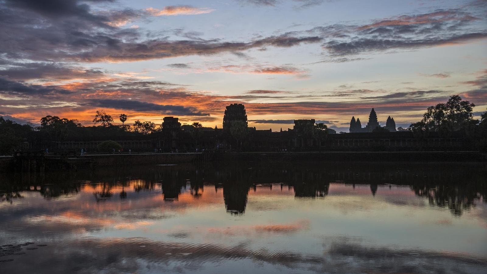 Southeast Asia: Bangkok, Laos & The Cardamom Mountains, a tour by G Adventures
