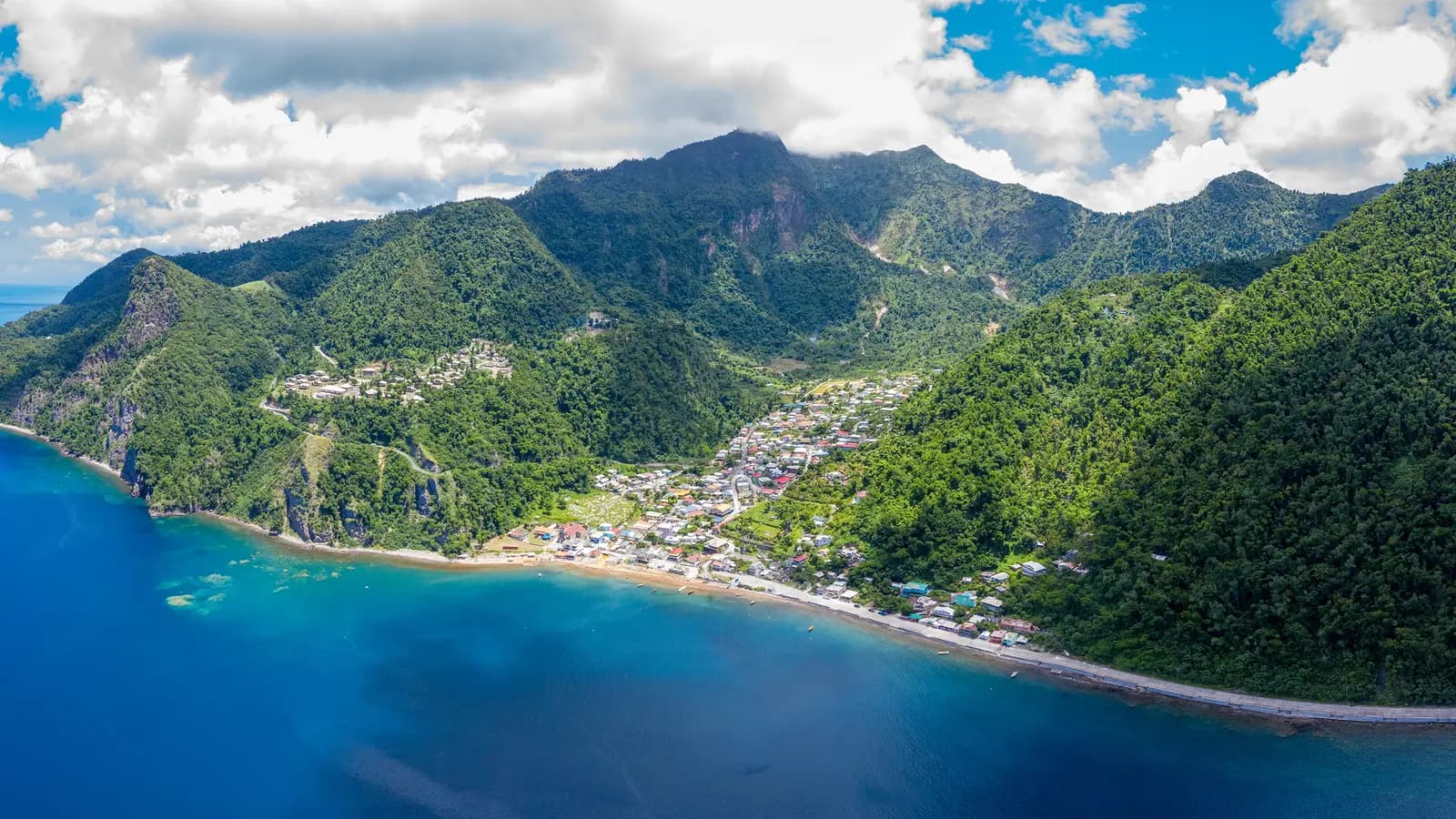 Dominica: Waterfalls, Volcanic Peaks & Kalinago Culture, a tour by G Adventures
