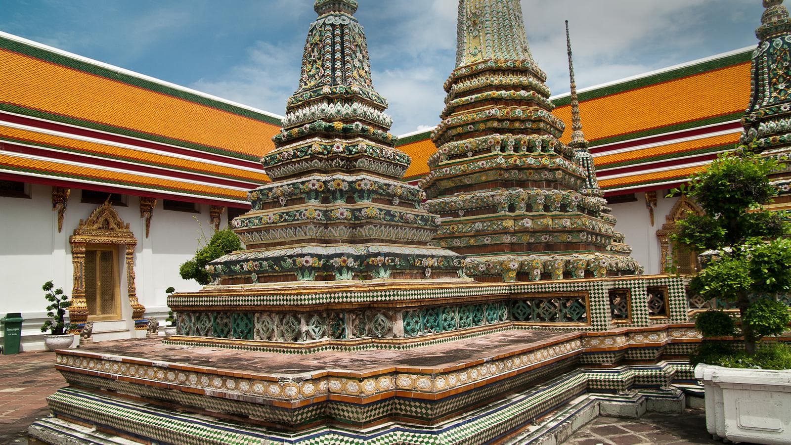 Bangkok to Chiang Mai Express (Thailand), a tour by G Adventures