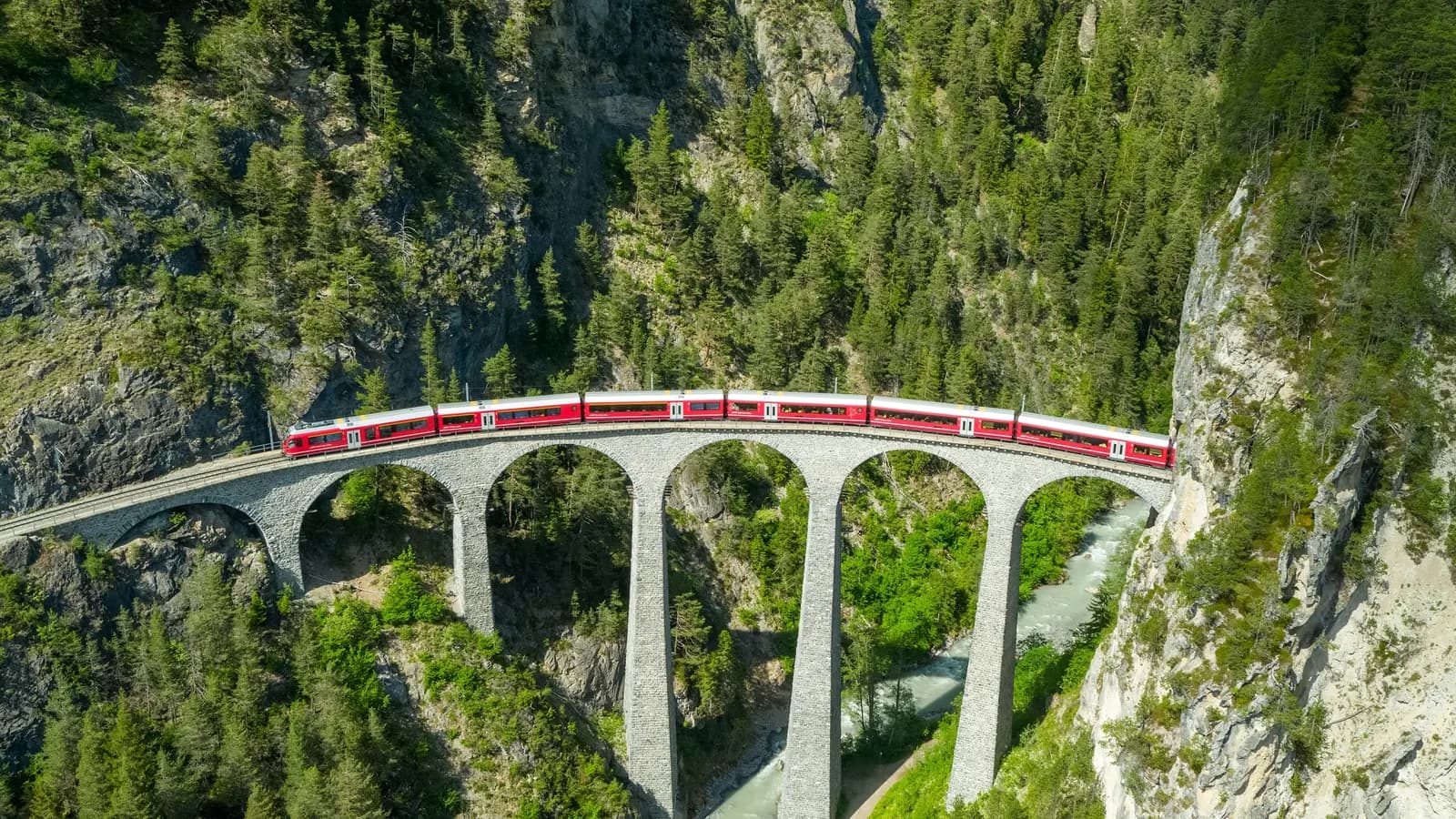 Signature: Iconic Trains of Switzerland & Italy's Lake District, a tour by G Adventures