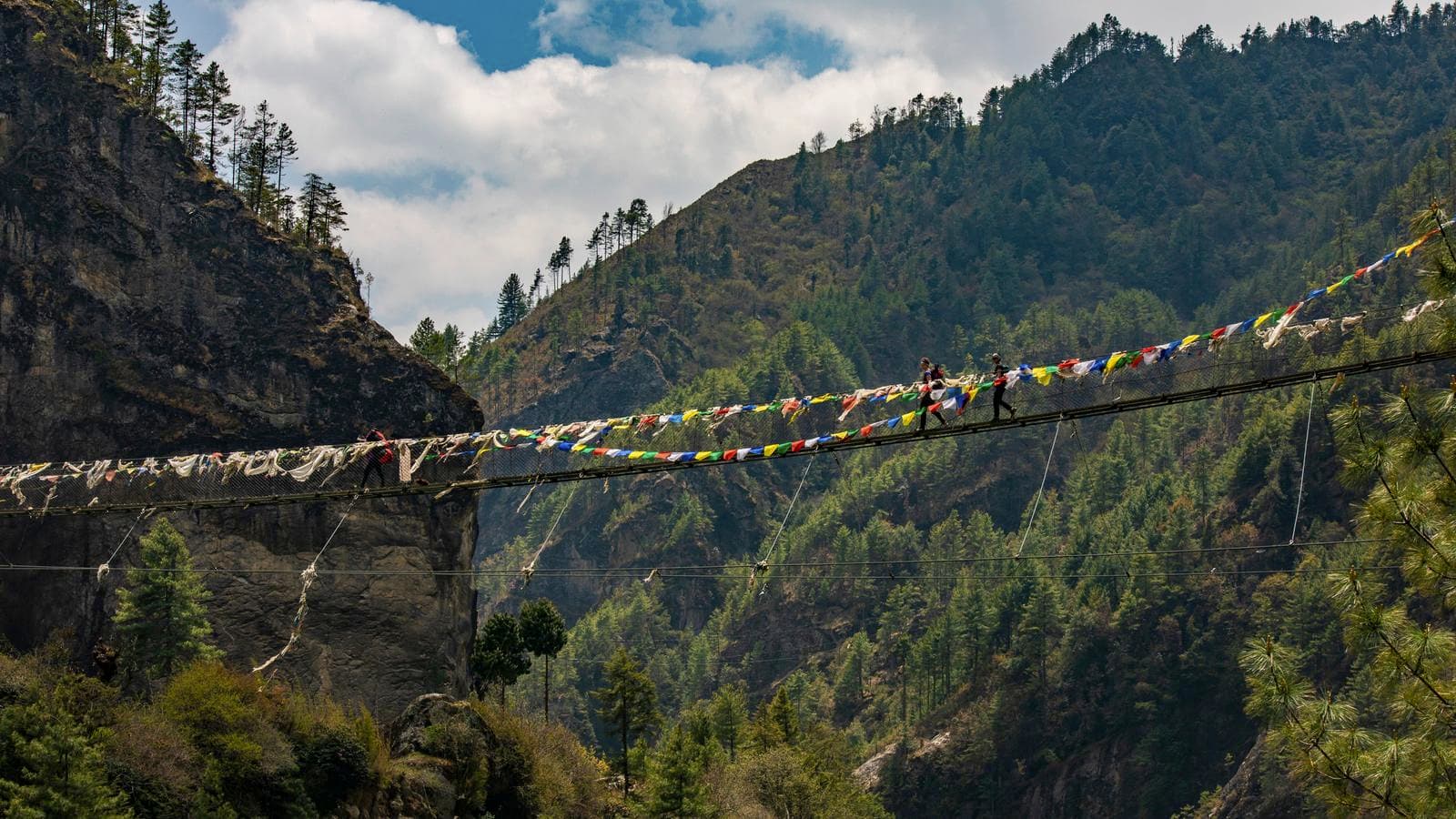 Nepal: Annapurna Hiking, Rafting and Chitwan National Park, a tour by G Adventures