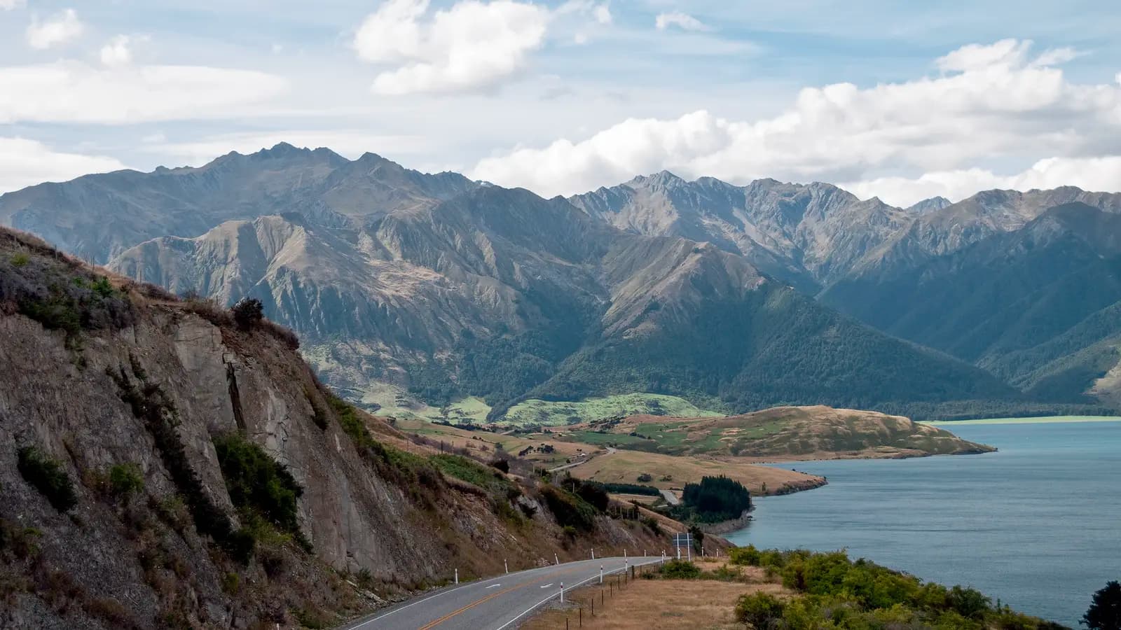 Australia and New Zealand: Surf, Sun & Epic Parks, a tour by G Adventures